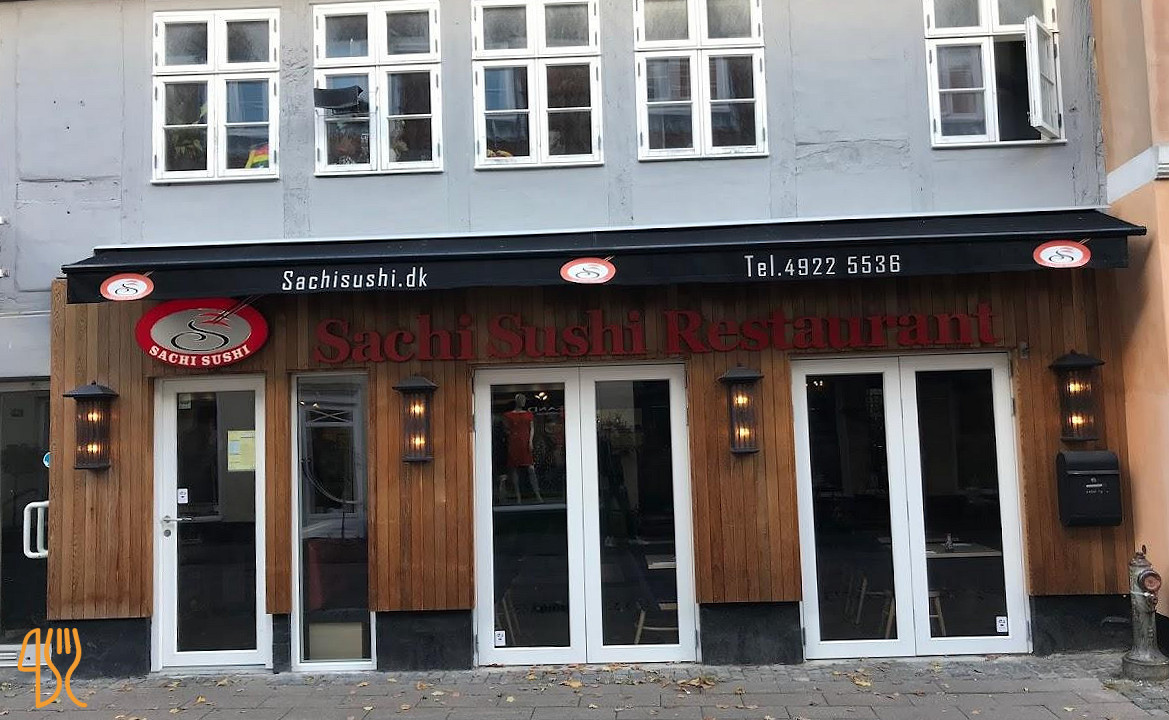 Sachi Sushi Udenfor