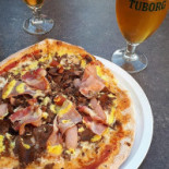 Alex's Pizzabageri Café Mad