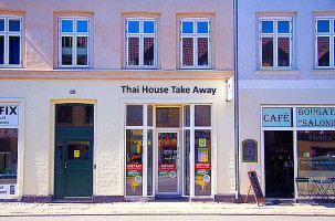 Thai House Take Away outside