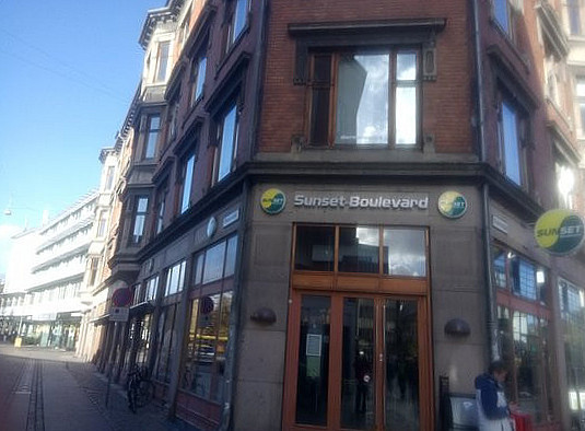 Sunset Boulevard Udenfor