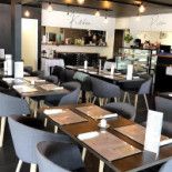 Cafe Delias Inde