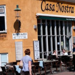 Casa Nostra Udenfor