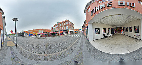 Roenne-h Udenfor