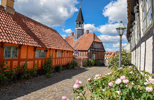 Langhoff Juul Udenfor