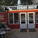 Burger House Grill Pizza Udenfor