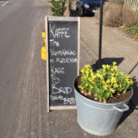 Den Blå Ged Udenfor