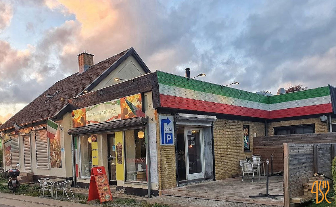 Gastronomia D' Italiana Udenfor