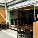 Pizza Burger House Udenfor