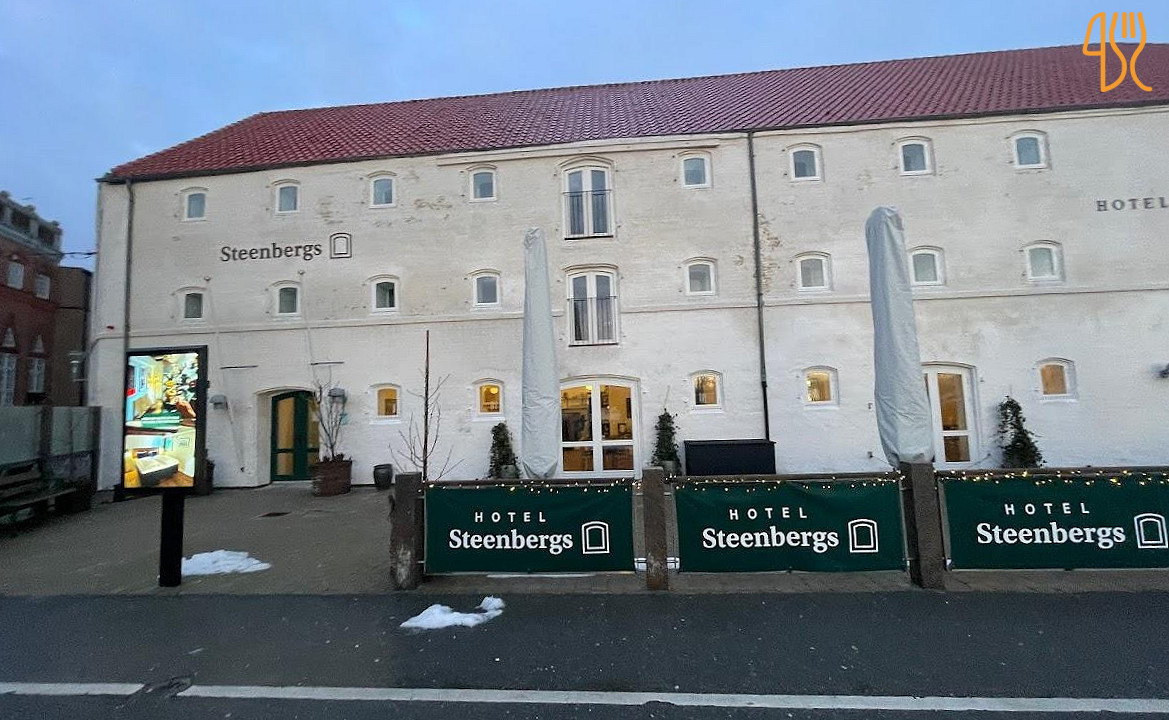 Steenbergs Brasserie Udenfor