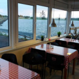 Færgecafeen Inde