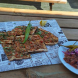 Pide Etliekmek House Mad