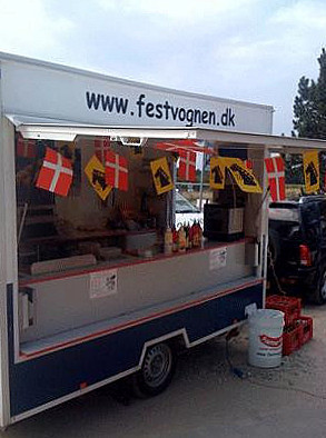 Festvognen Fætterguf Udenfor
