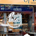 Running Bagels Udenfor