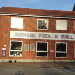 Ansager Pizza Grill Udenfor