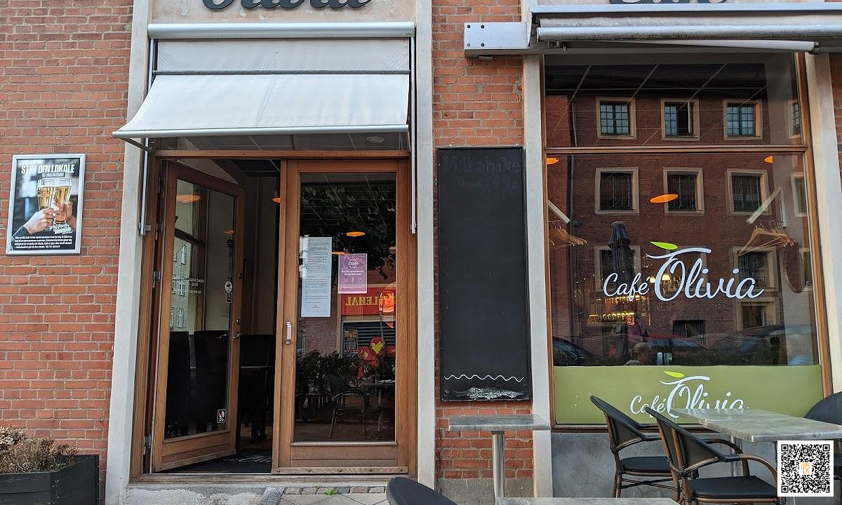 Café Olivia Udenfor