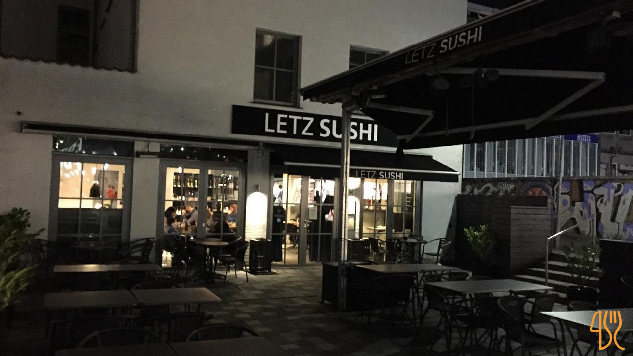 Letz Sushi Udenfor