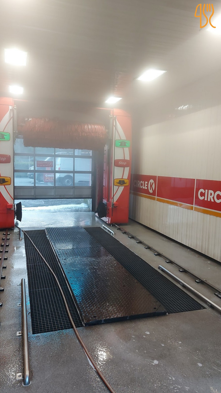Circle K Baarse Runddel, Praestoe Udenfor