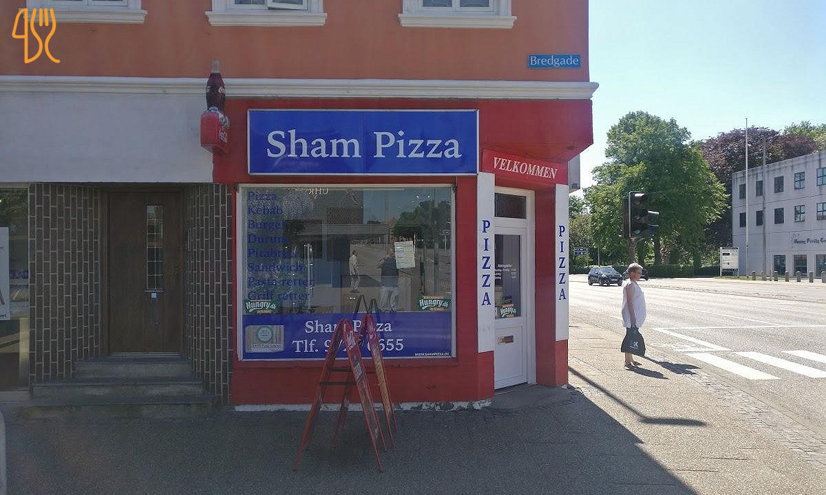 Sham Pizza Udenfor