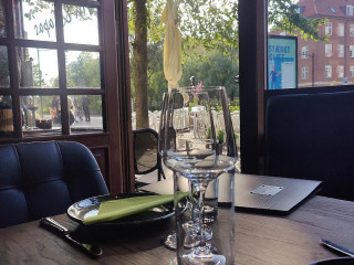 Le Petit Bistro Sinatra