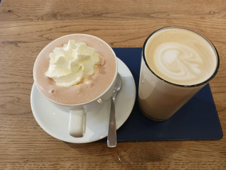 Coffee Collective Guldsmedgade