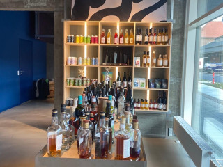Con Maz Butik, Deli Vinbar