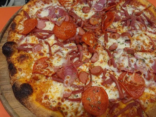 Delicato Stenovns Pizza