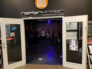 Nedenunder