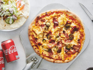 Paparazzi Pizzeria