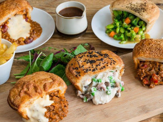 Wild Kiwi Pies
