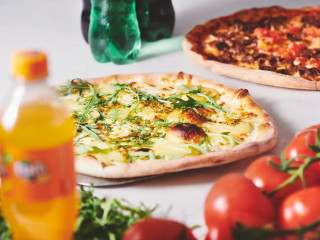 Yummy Pizza Burger