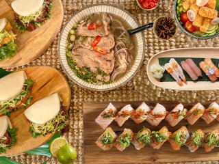 Here Pho Bao Sushi
