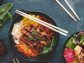 Mona's Poke Bowls