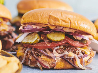 Hill's Grill