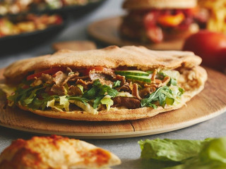 Shaku Mako Shawarma Falafel