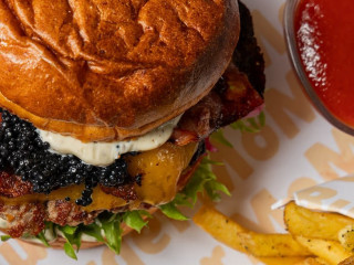 Momo Burger Cph