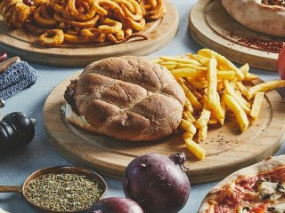 Peach-pit Pizza