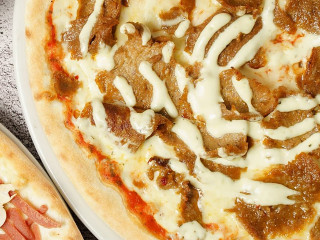 Gastronomia Brændefyret Stenovnspizza