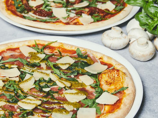La Fiamma Ægte Italienske Stenovns Pizza