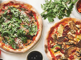 Lyngens Pizza