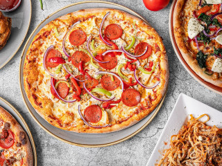 Alando Pizza