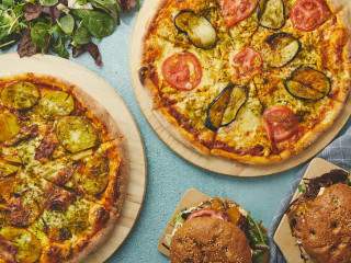 Mos Burger Pizza