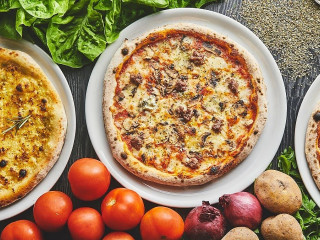 Kløvercentrets Grill Pizza