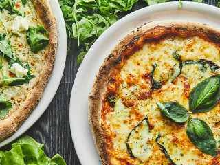 Xantos Pizzaria Og Cafe