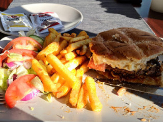 Centra Cafe Grill