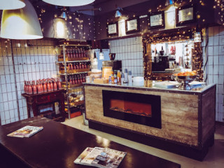 Elliotts Outlet