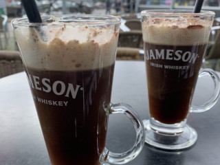 Irish Pub