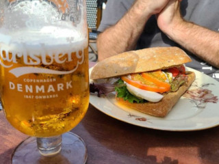 Højbro Sandwich And Cafe