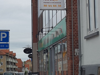 Mama Olga Pizza