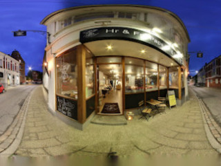 Hr Fru Paps Vin Tapas