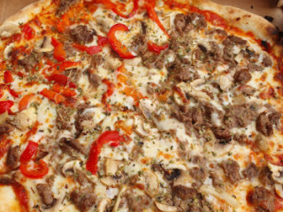 Konays Pizzaria
